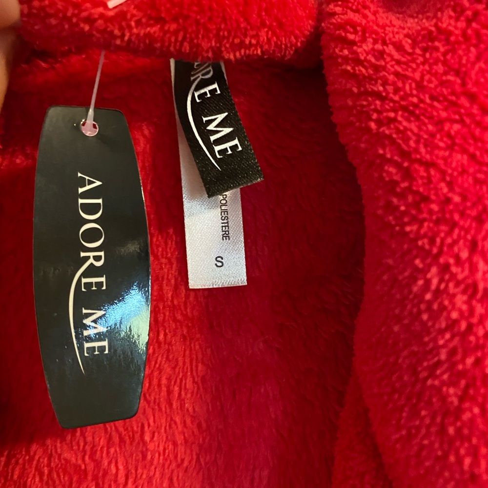 Pink Robe - Picture 2 of 4